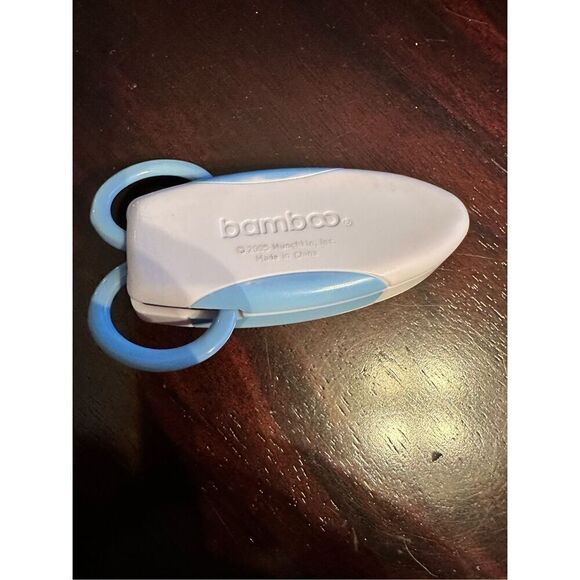 Bamboo Cat Nail Scissors with Styptic File and Carrying Case, blue/white, stainl - Picture 2 of 3